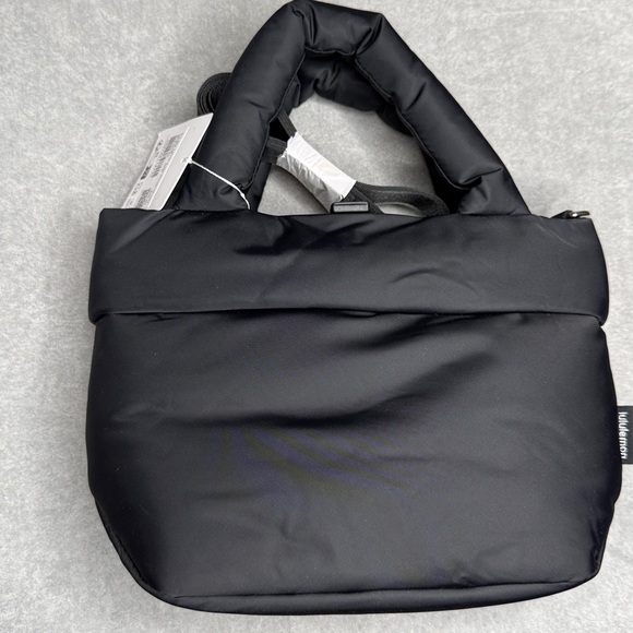 NWT Lululemon On My Level Tote Small Bag *Puffy - Picture 8 of 9